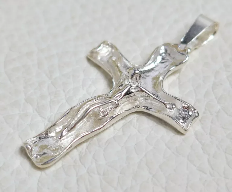 ciekawy-srebrny-krzyz-z-jezusem-925-513g-35cm-marka-226434-1704211