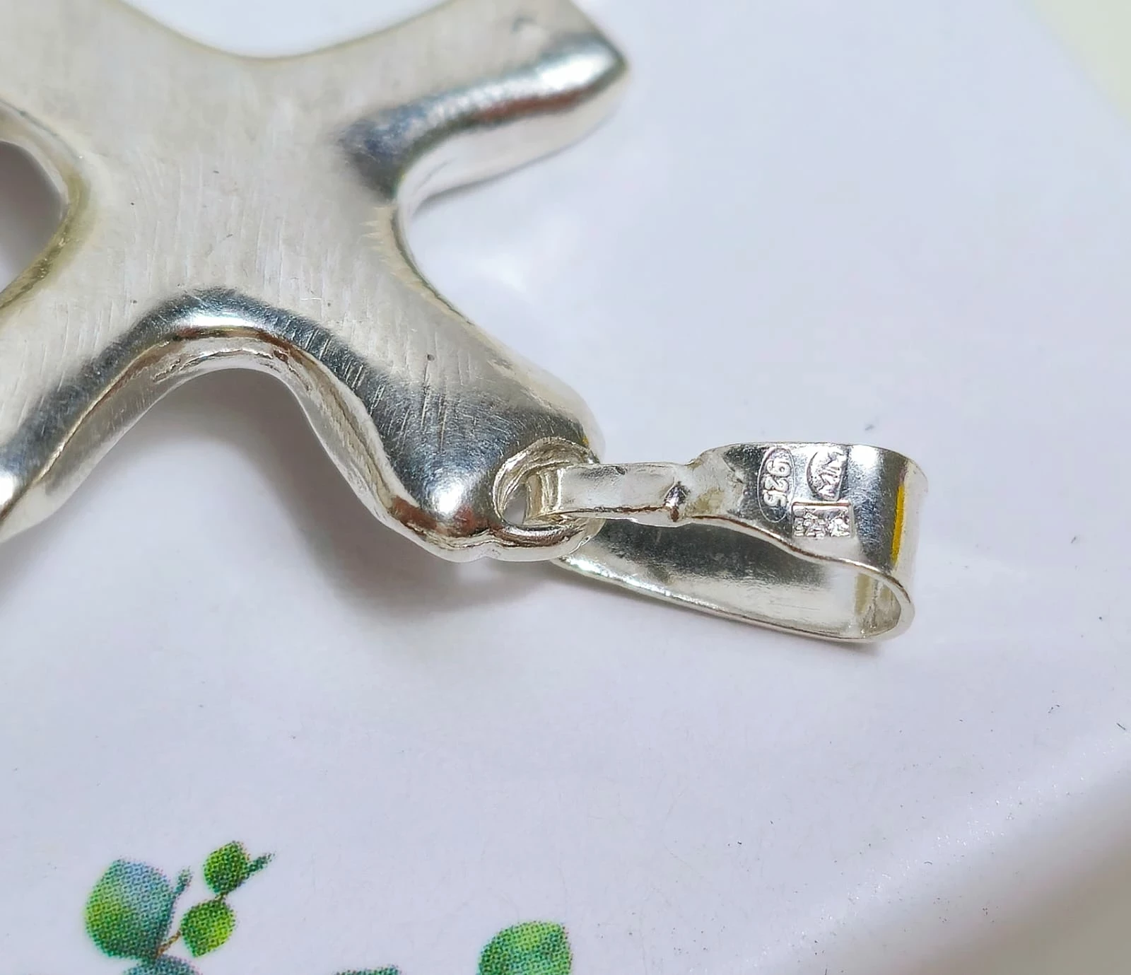 ciekawy-srebrny-krzyz-z-jezusem-925-513g-35cm-waga-1178