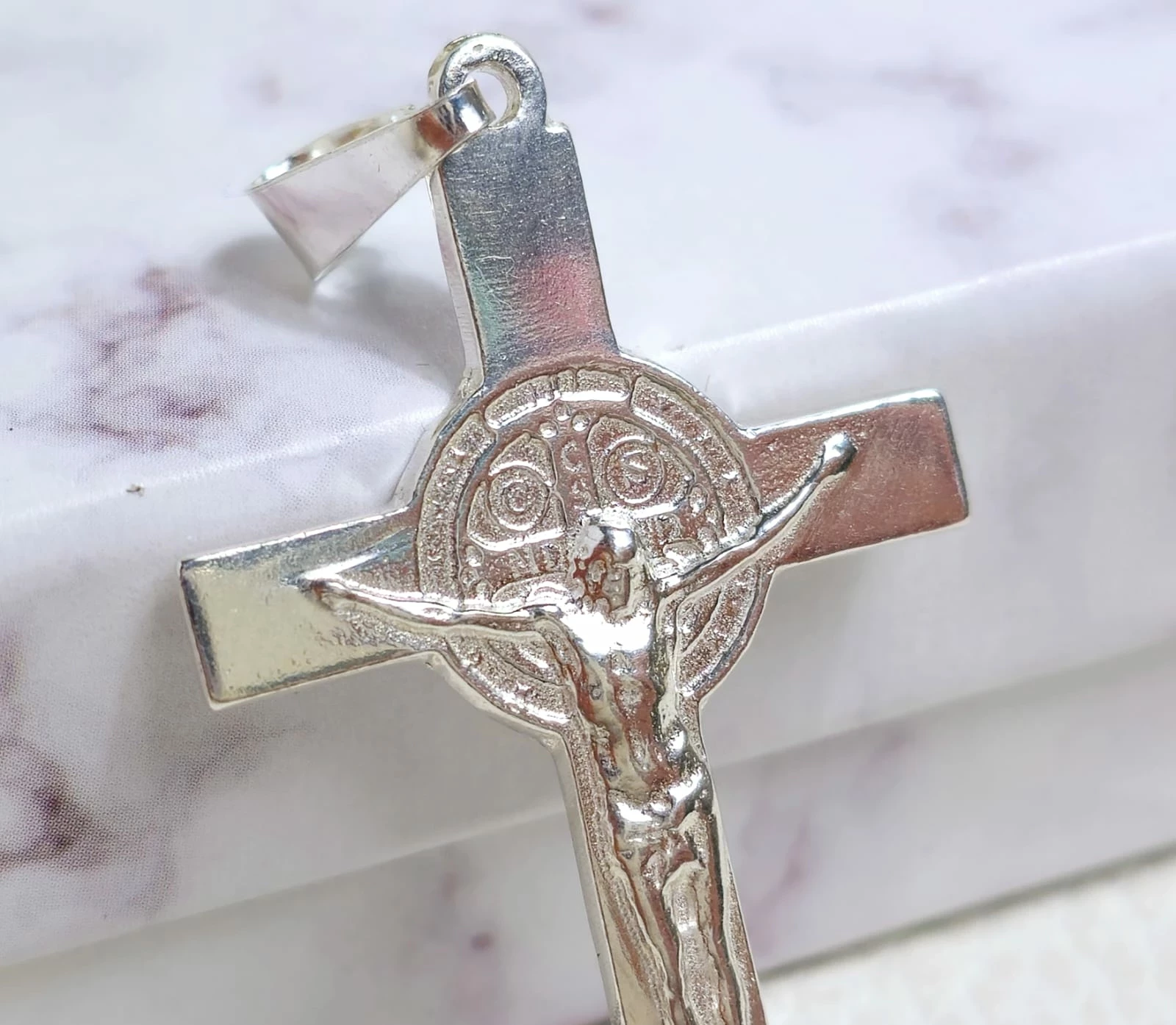 prosty-srebrny-krzyz-z-jezusem-p925-526g-5cm-plec-15851-2