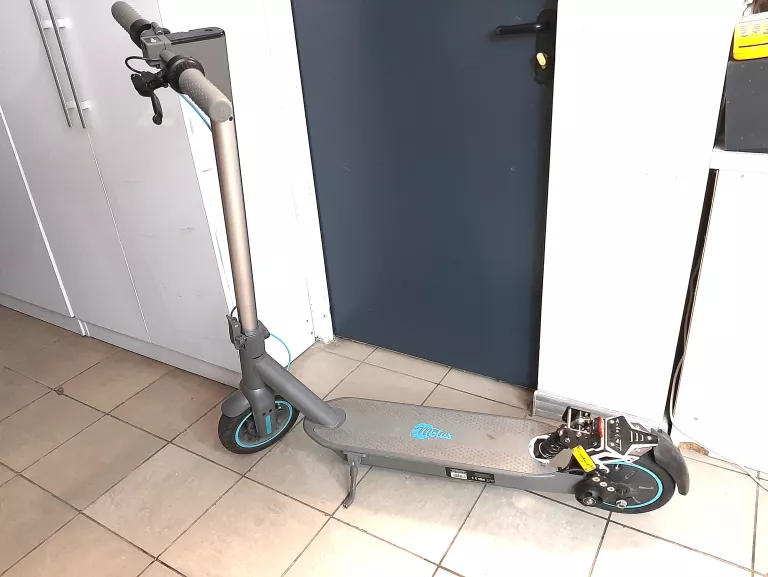 HULAJNOGA MOTUS SCOOTY 10 ZAWIESZENIE SHARKSET