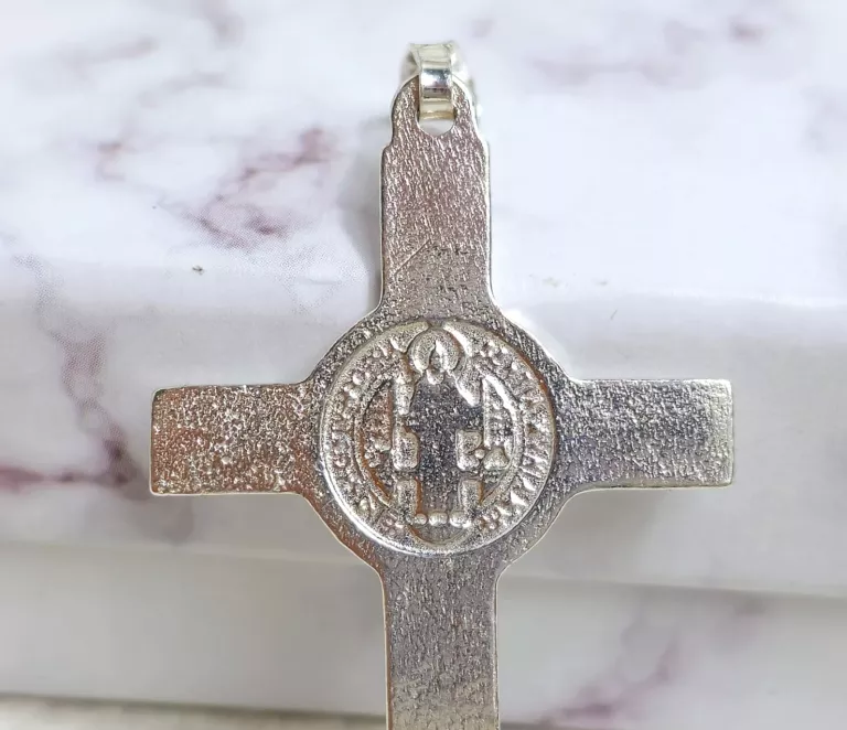 prosty-srebrny-krzyz-z-jezusem-p925-526g-5cm-stan-11323-238058