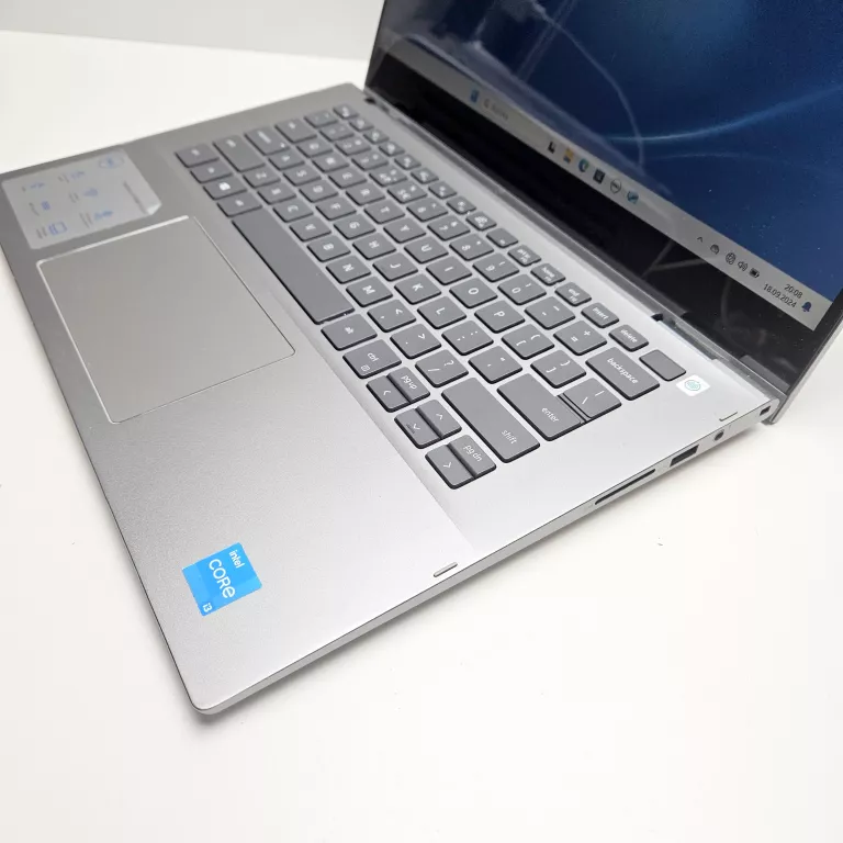LAPTOP DELL INSPIRION 14 5000 2IN1 4GB/256GB/INTEL I3