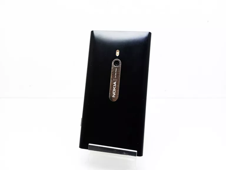 TELEFON NOKIA LUMIA 800 [OPIS!!]
