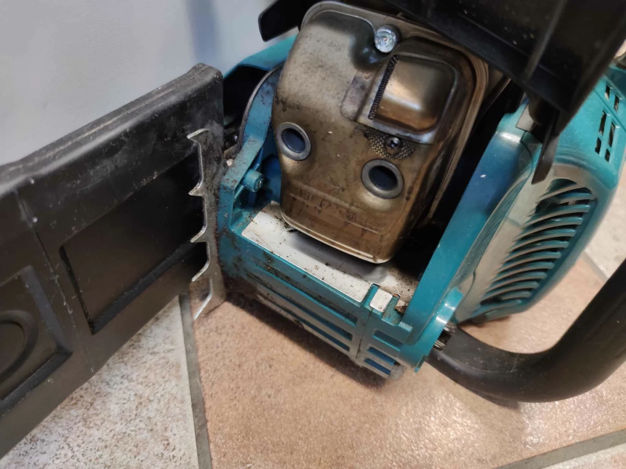 pila-spalinowa-makita-ea5600f-przecena-ean-gtin-4002829907818