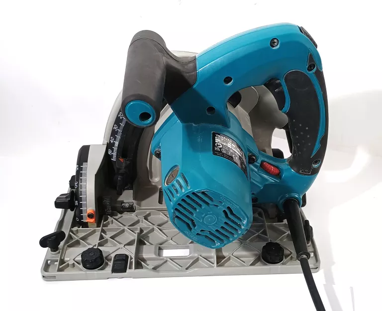 PILA PILARKO-ZAGŁĘBIARKA MAKITA SP6000 1300W/WALIZ