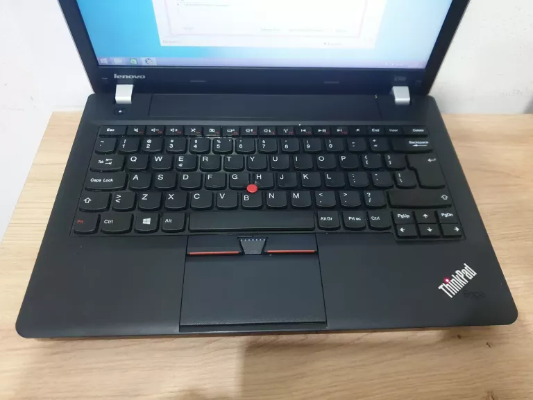 LAPTOP LENOVO E330 WIN 8,1 PRO INTEL CORE I5 3340M 4/320GB + ZASILACZ