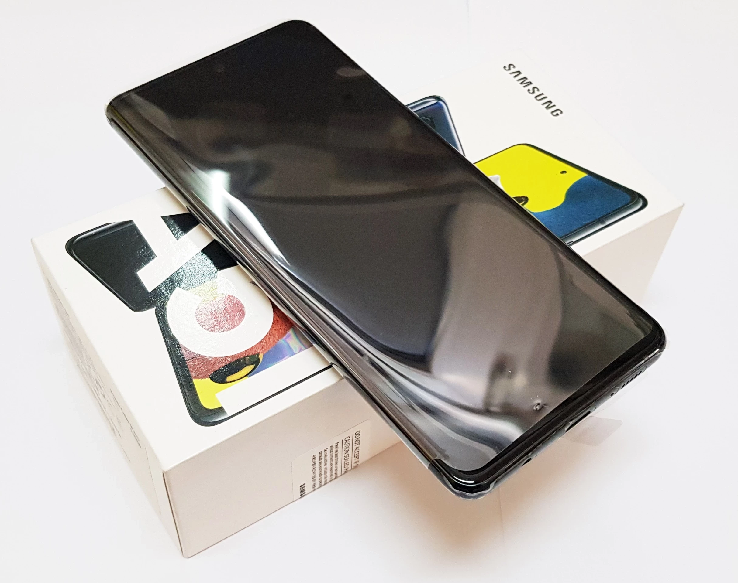 jak-nowy-telefon-samsung-galaxy-a51-5g-ean-gtin-0880609500985