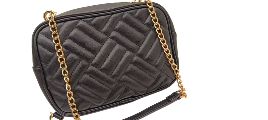 czarna-torebka-carlo-colucci-material-dominujacy-203885-218281