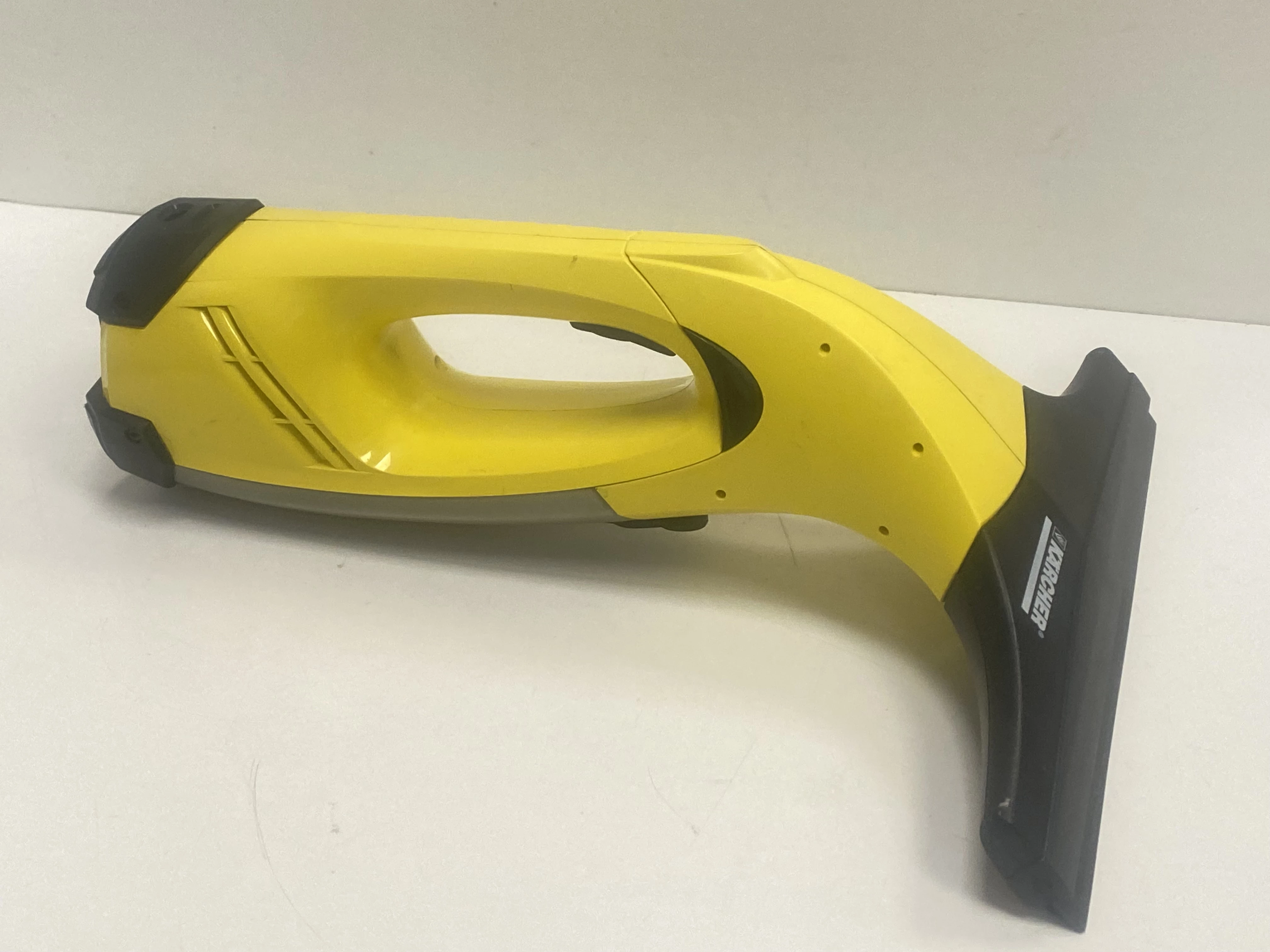 myjka-do-okien-karcher-wv-classic-1633-1690-model-wv-1-bath-edition