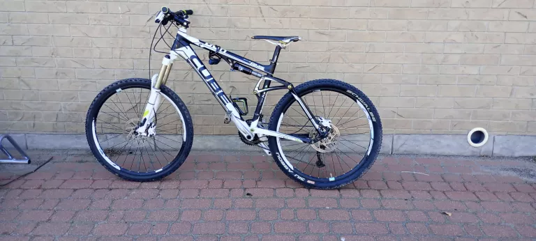 rower-zjazdowy-cube-ams-130-pro-series-liczba-biegow-1