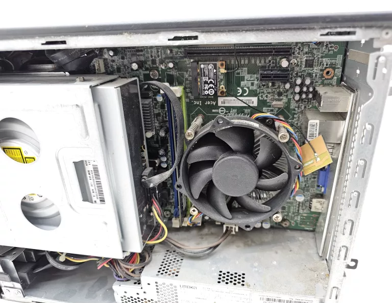 KOMPUTER ACER XC-605 WIN 10/4RAM/500HDD/I3 4 GEN + MYSZ KLAWIATURA KABEL