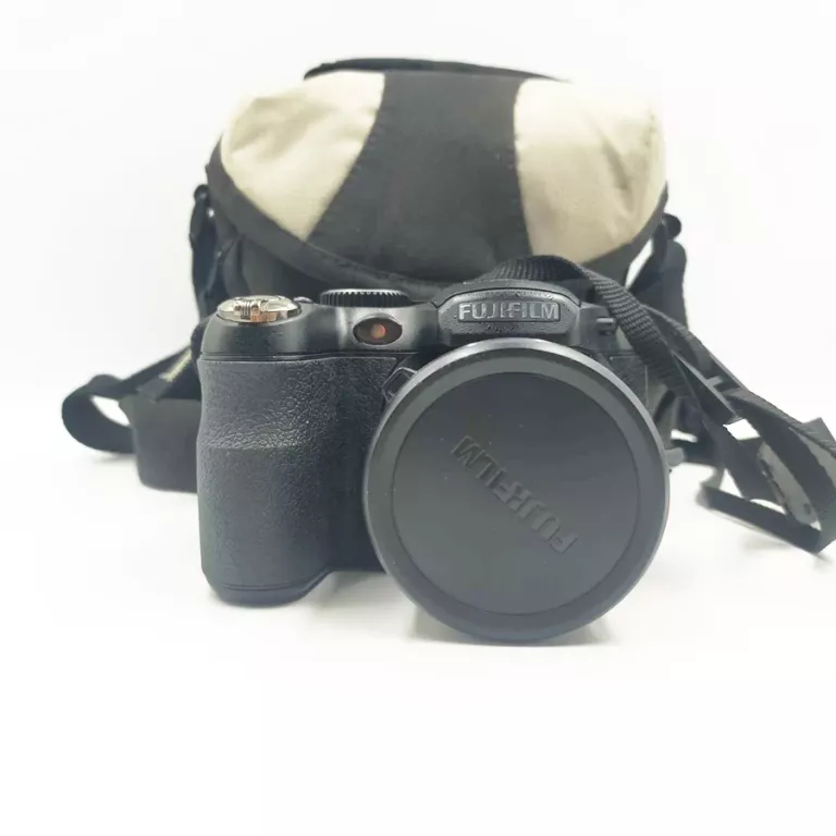 APARAT FUJIFILM FINEPIX S1700