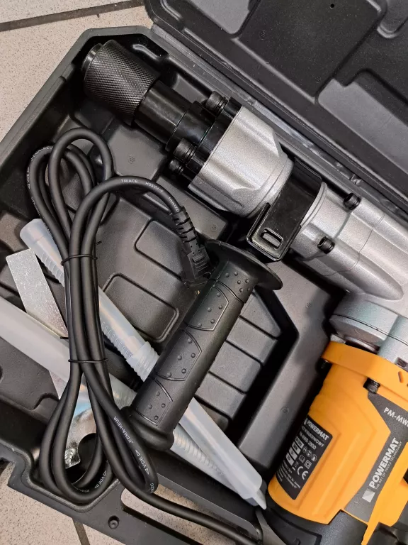 MŁOT WYBURZENIOWY POWERMAT PM-MWB-2800 15 J 2800 W