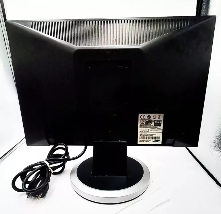 MONITOR SAMSUNG SYNCMASTER 940 NW
