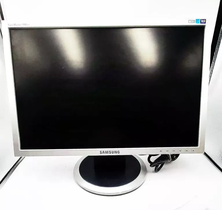 MONITOR SAMSUNG SYNCMASTER 940 NW