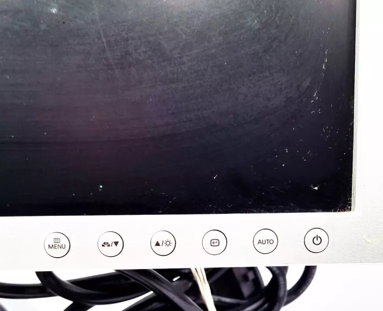 MONITOR SAMSUNG SYNCMASTER 940 NW