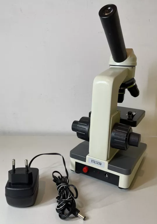 POMOC DYDAKTYCZNA MIKROSKOP BIOLOGICZNY MD-132R EDUKO