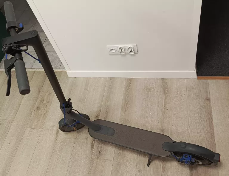 HULAJNOGA ELEKTRYCZNA XIAOMI ELECTRIC SCOOTER 3