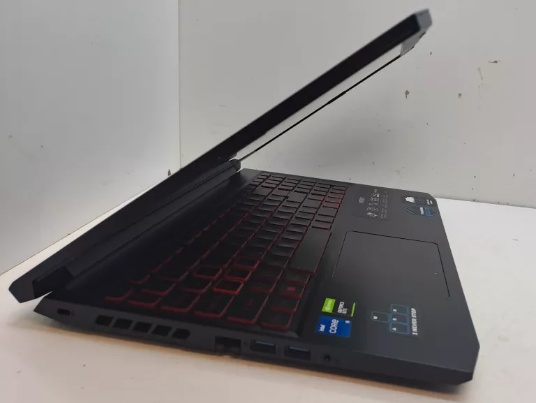 LAPTOP ACER NITRO 5 8/500GB 11TH GEN INTEL CORE I5/WIN 10 PRO+ŁA