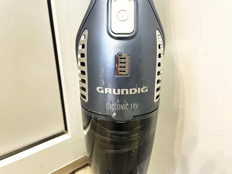 ODKURZACZ PIONOWY GRUNDIG CYCLONIC 18V