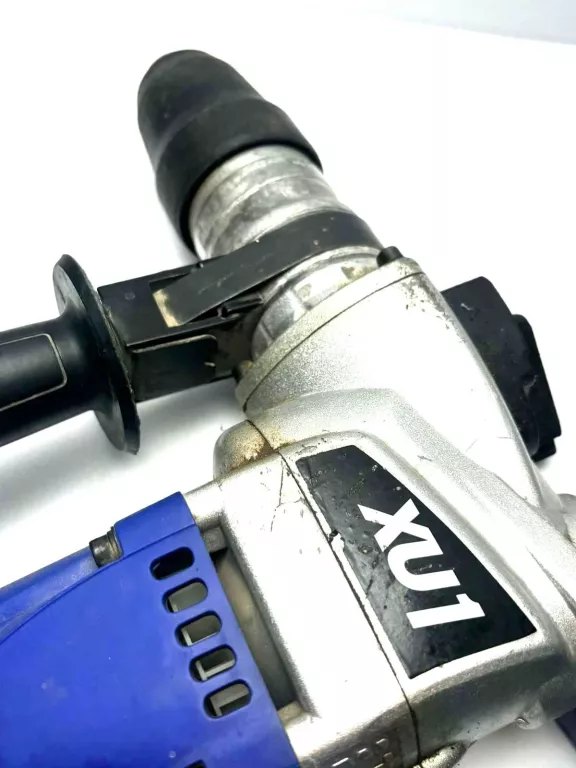 MLOTOWIERTARKA XU1 ROTARY HAMMER DRILL 900