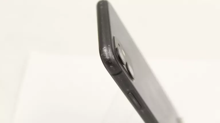 TELEFON IPHONE 11