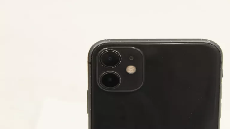 TELEFON IPHONE 11