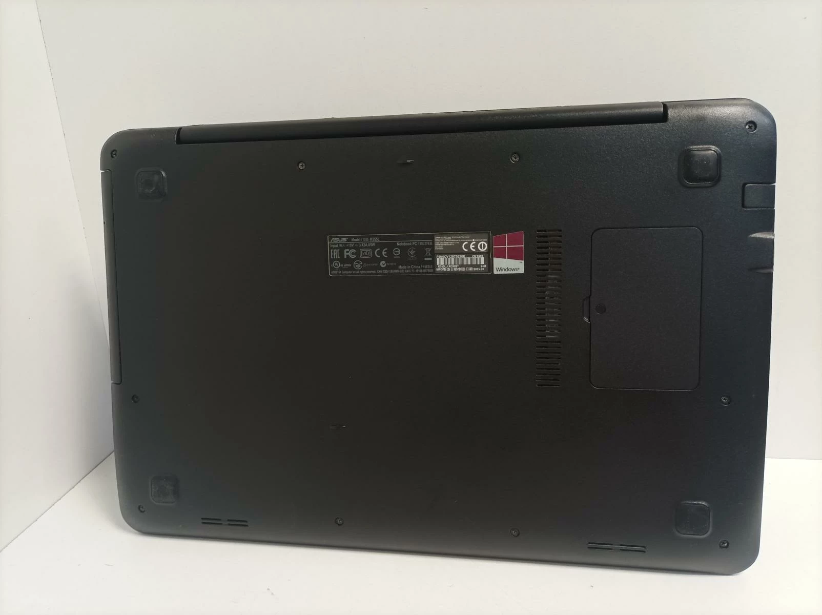 laptop-asus-k555l-4-gb-intel-core-i3-ladowarka-pojemnosc-dysku-1000