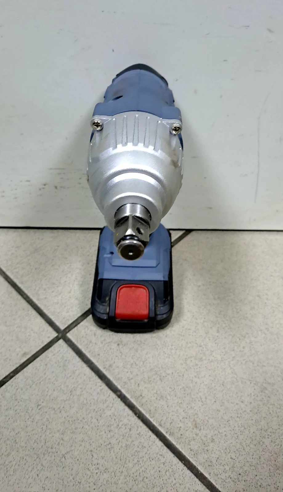 klucz-udarowy-graphite-58g018aku-20ladowarka-warto-ean-gtin-5902062045935