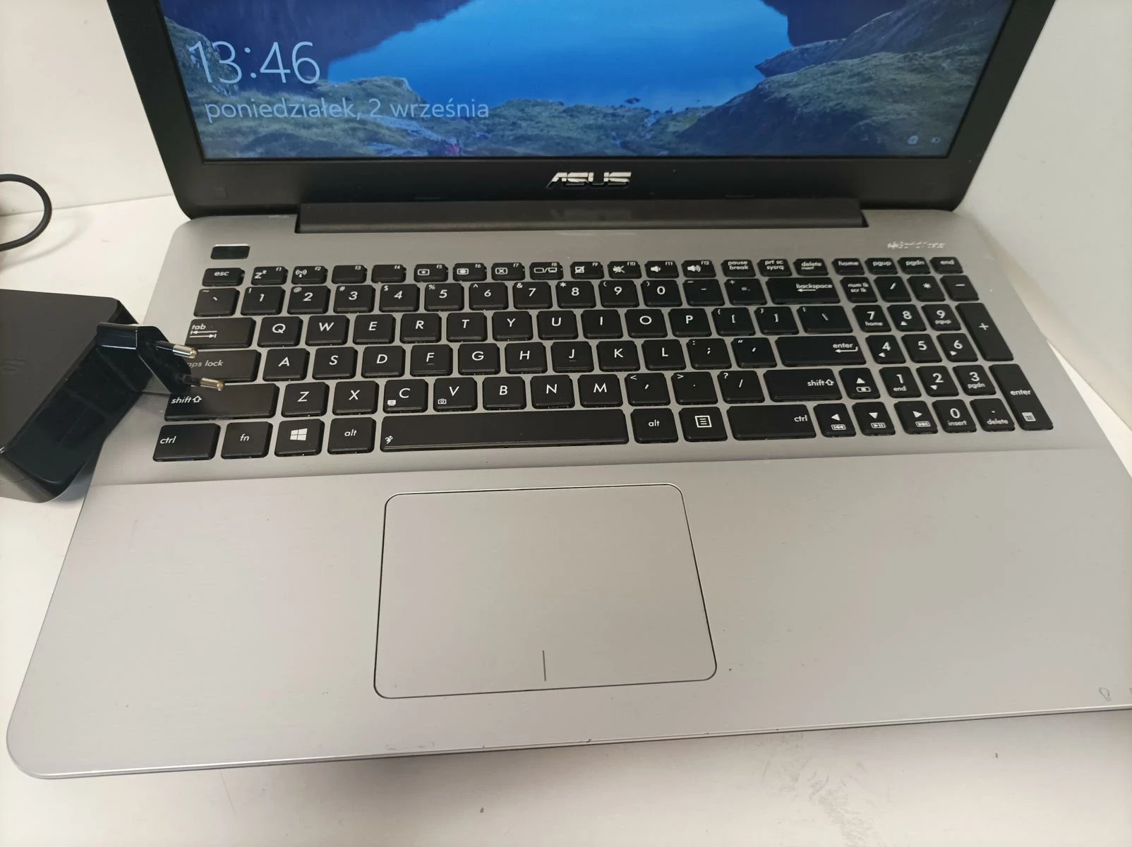 laptop-asus-k555l-4-gb-intel-core-i3-ladowarka-stan-uzywany