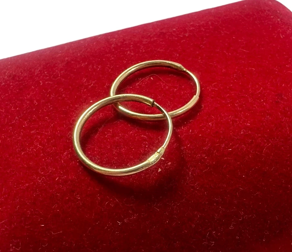 delikatne-kolczyki-kolka-proby-583-rodzaj-wyrob-jubilerski