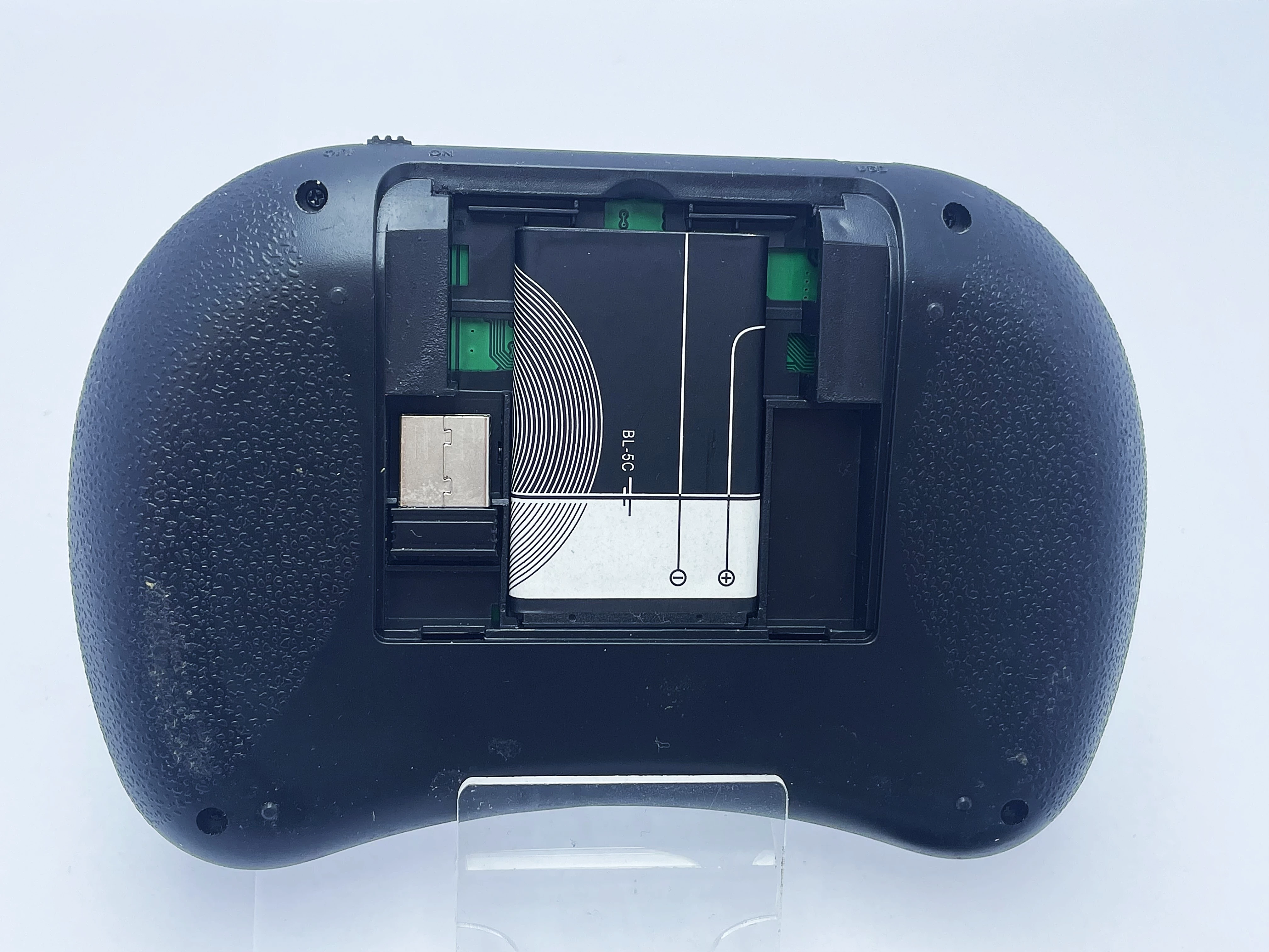 klawiatura-bezprzewodowa-pilot-myszka-touchpad-do-telewizora-i8-smart-tv-stan-uzywany