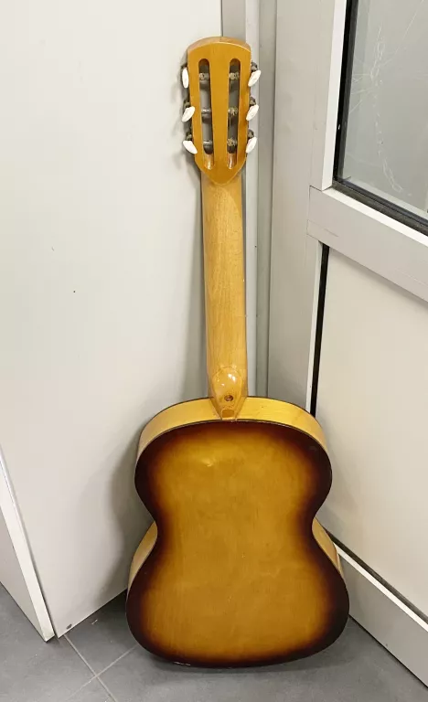 gitara-klasyczna-rosyjska-1982-z-fabryki-instrumentow-muzycznych-iwanowska-daszynskiego-22-wroclaw-gracja