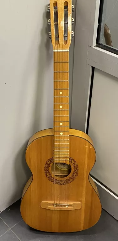 gitara-klasyczna-rosyjska-1982-z-fabryki-instrumentow-muzycznych-iwanowska-daszynskiego-22-wroclaw-gracja