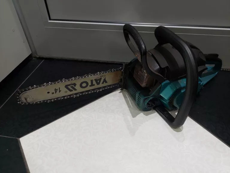 PIŁA SPALINOWA MAKITA EA3200S CZYTAJ OPIS!!!!