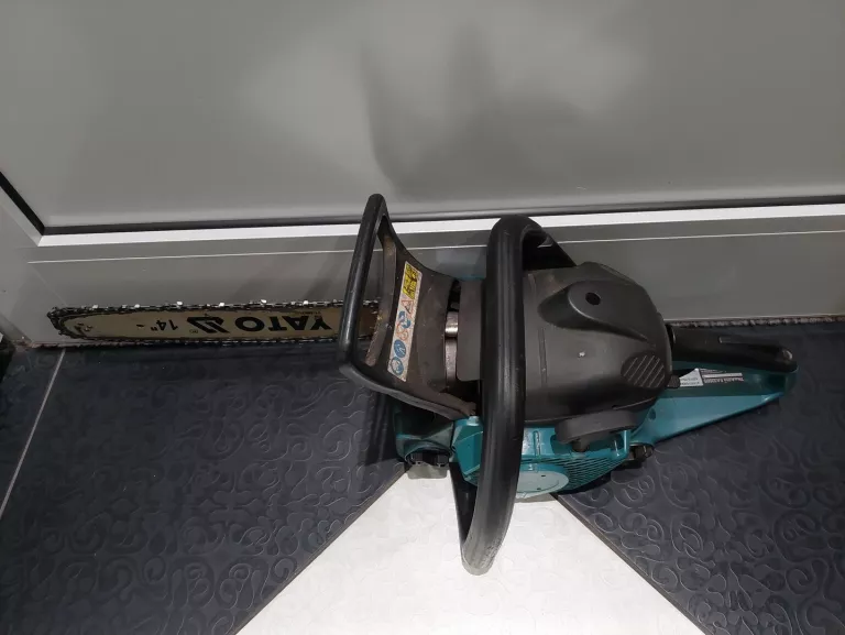 PIŁA SPALINOWA MAKITA EA3200S CZYTAJ OPIS!!!!