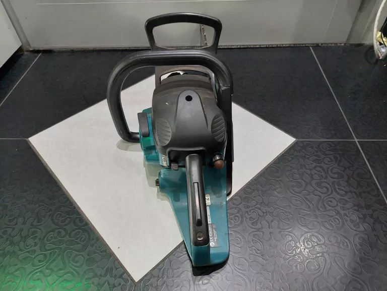 PIŁA SPALINOWA MAKITA EA3200S CZYTAJ OPIS!!!!