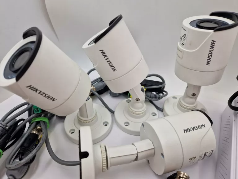 MONITORING HIKVISION REJESTRATOR DS-7104HGHI-F1(S) I 4 KAMERY DS-2CE