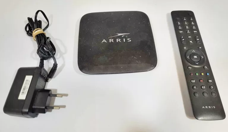 DEKODER ARRIS 1113 HD VIP1113M + PILOT + OKABLOWANIE