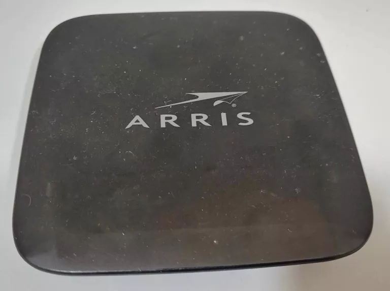 DEKODER ARRIS 1113 HD VIP1113M + PILOT + OKABLOWANIE