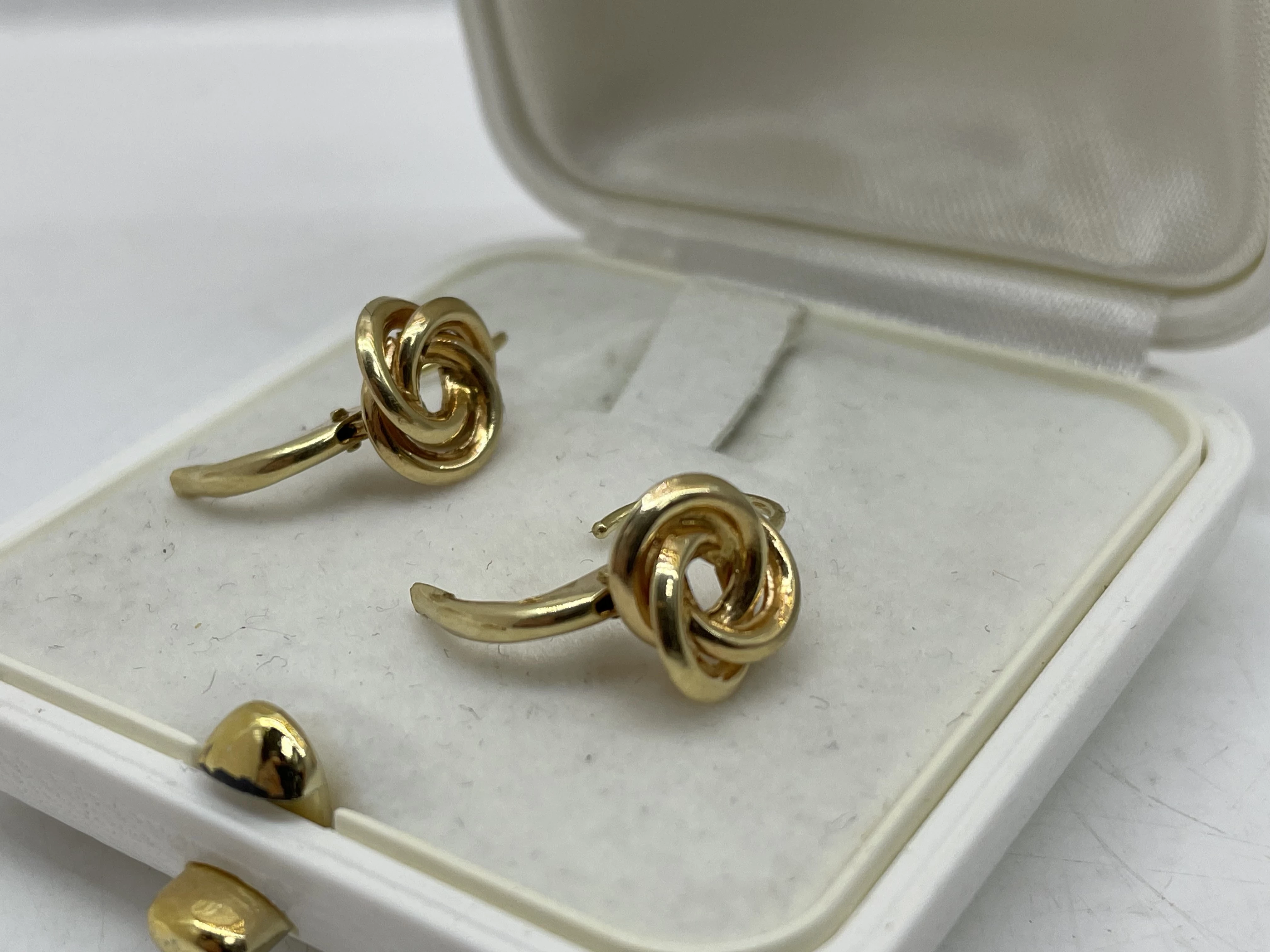 subtelne-zlote-kolczyki-p585-194-g-rodzaj-zapiecia-2207-4