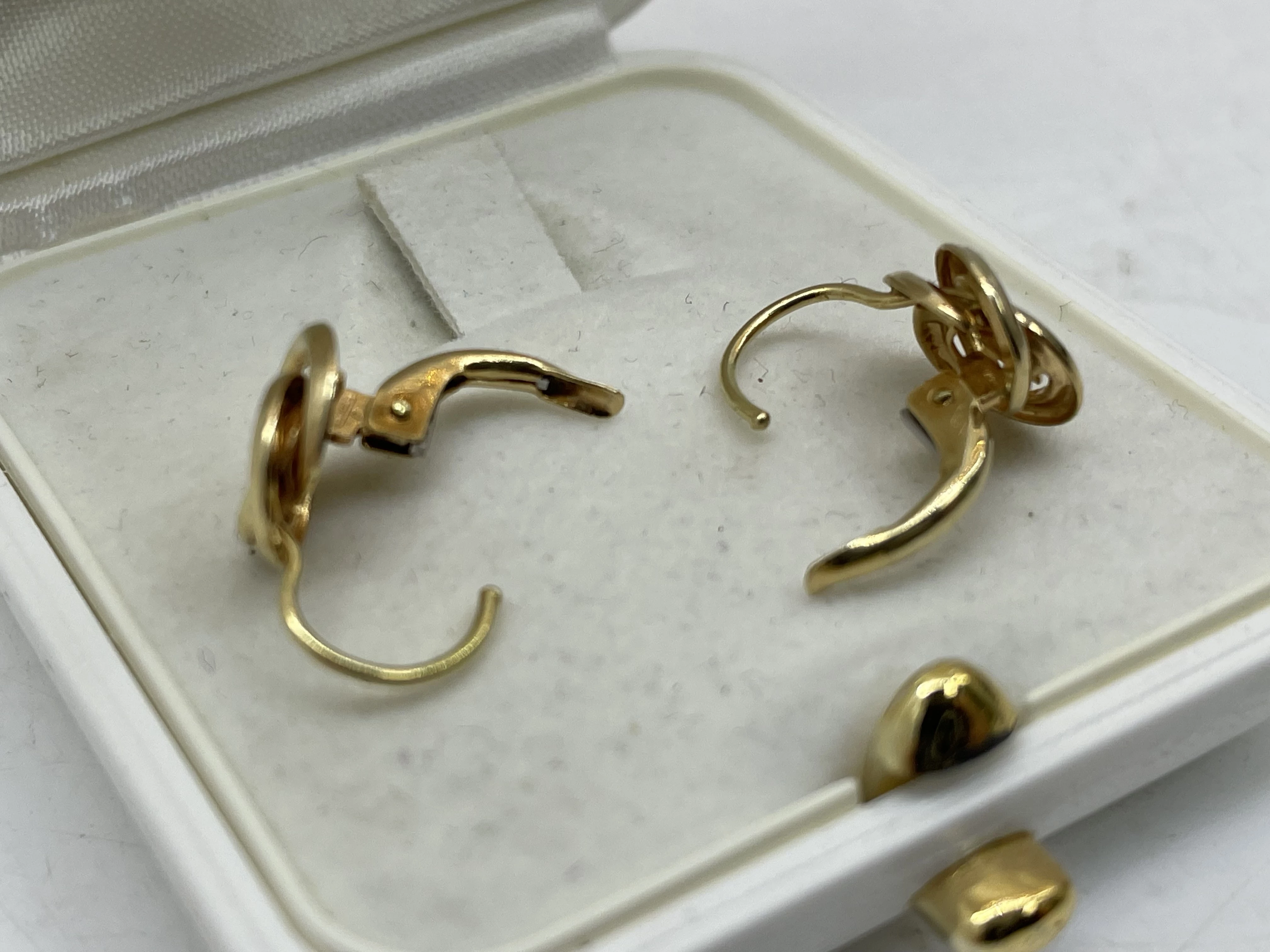 subtelne-zlote-kolczyki-p585-194-g-marka-226434-515449