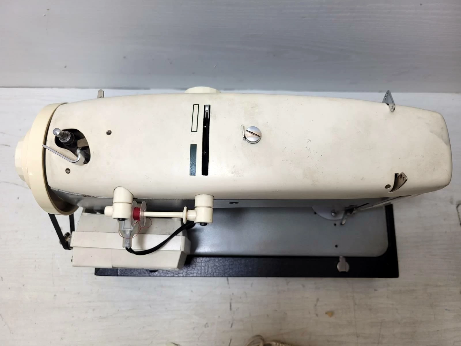 maszyna-do-szycia-veritas-tur-2-okazja-producent-245225-518965