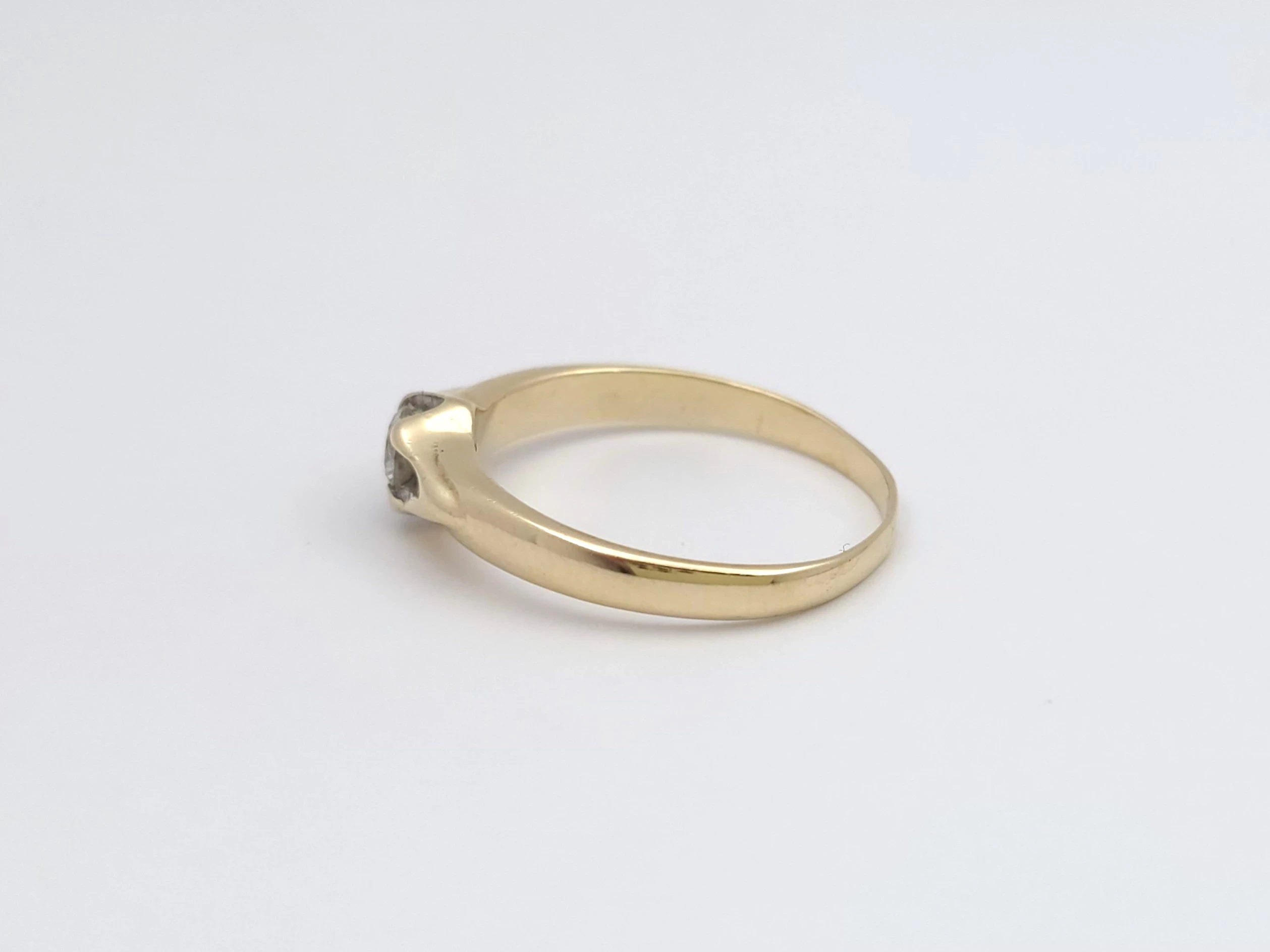 zloty-pierscionek-z-cyrkonia-585-14k-r15-260g-waga-111