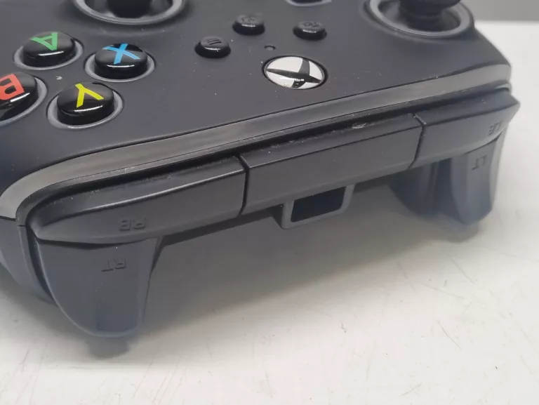 KONTROLER PRZEWODOWY PAD POWERA DO KONSOLI XBOX PC