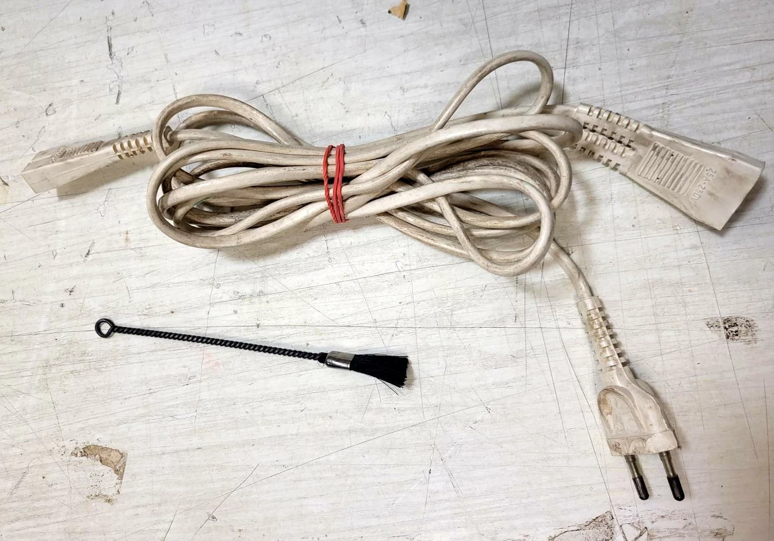 maszyna-do-szycia-veritas-tur-2-okazja-kolor-dominujacy-129357-8