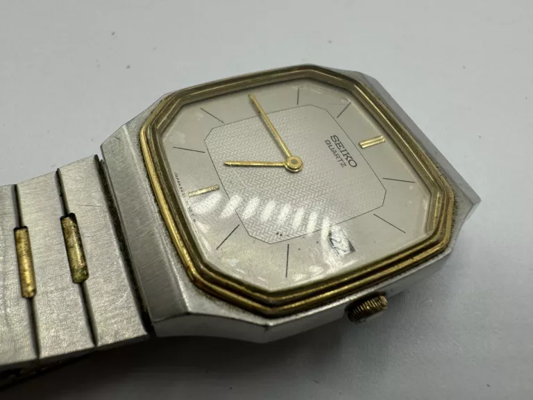 TWO TONE SLIM CUSHION SHAPE SEIKO LASSALE