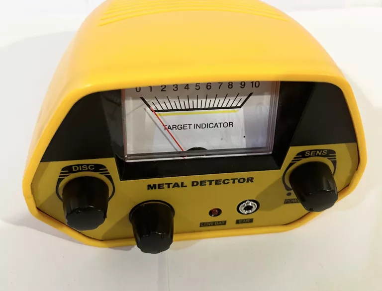 WYKRYWACZ METALU METALDETECTOR MD5090