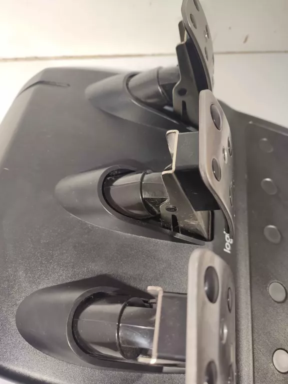ZESTAW KIEROWNICA LOGITECH G29 + SKRZYNIA ZMIANY BIEGÓW + HAMULEC RĘCZNY