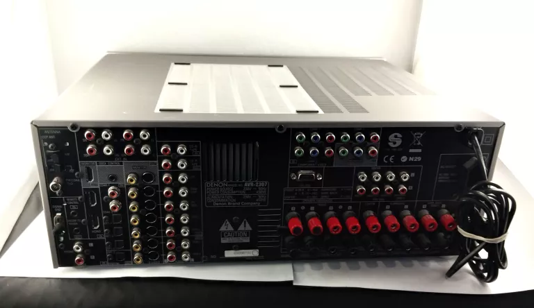 AMPLITUNER DENON AVR-2307 + PILOT